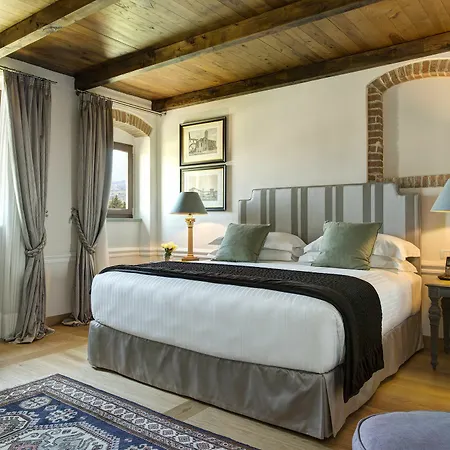 Le Calvane Hotel
